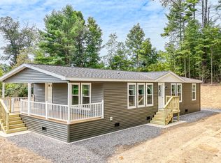128 Vigue Rd, Whitefield, ME 04353