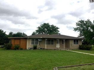 1609 24th Ave, Galva, KS 67443