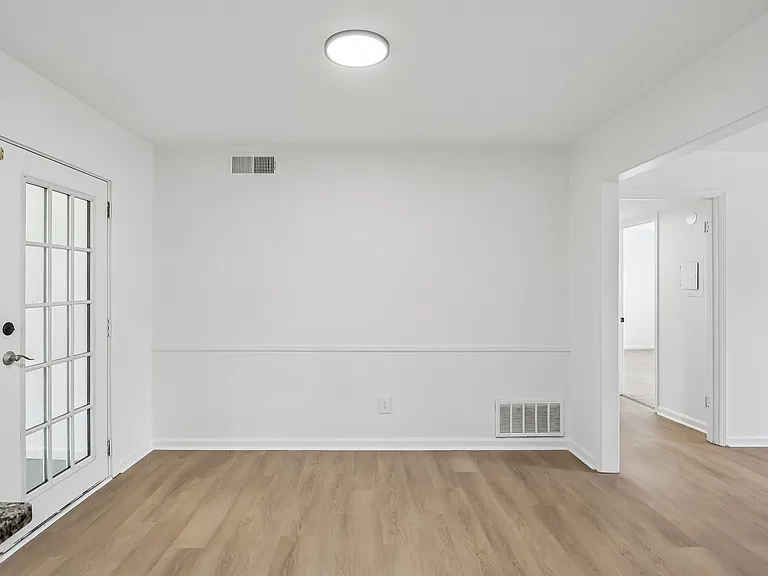 ReNew Chastain — Photo 17
