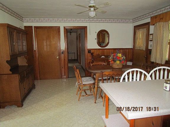 4th image of 8401 Fairystone Park Hwy