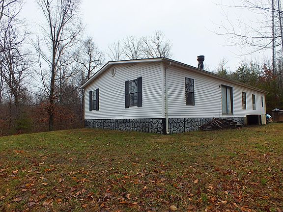 2nd image of 1021 Lyonsdale Dr #0