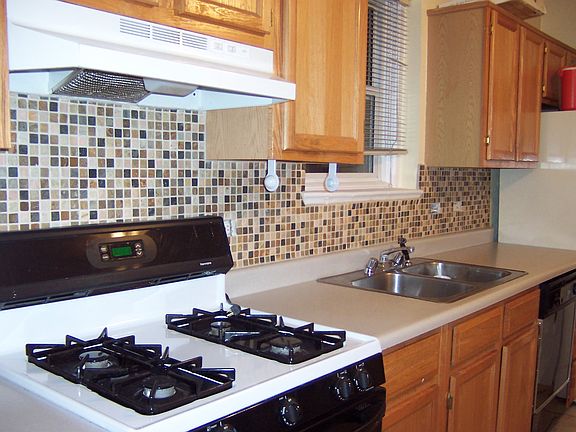 5th image of 2215 N Marion St APT A