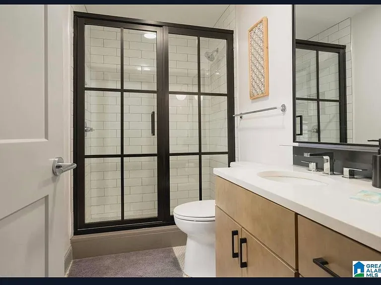 2212 Morris Ave #318 — Photo 12