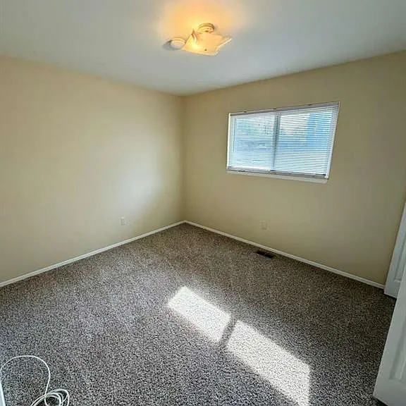 5739 Willow Creek Dr — Photo 18