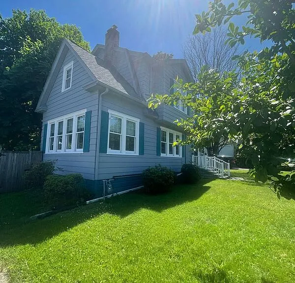 528 Lindbergh Ave — Photo 1