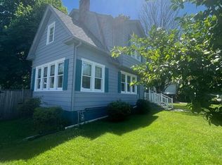 528 Lindbergh Ave, Stroudsburg, PA 18360