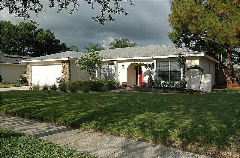 1st image of 425 Evergreen Dr