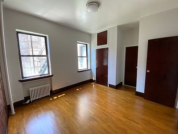 4th image of 24 W 125th St #A35