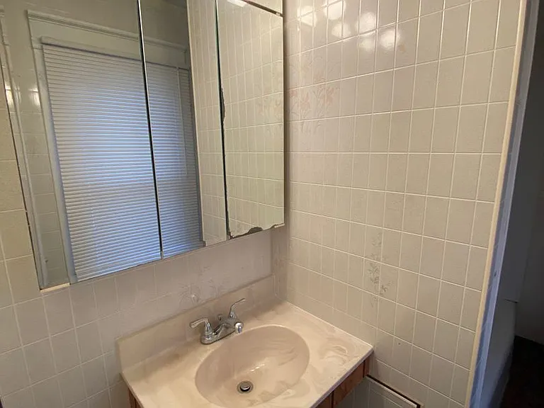 706 N Ward Ave — Photo 9