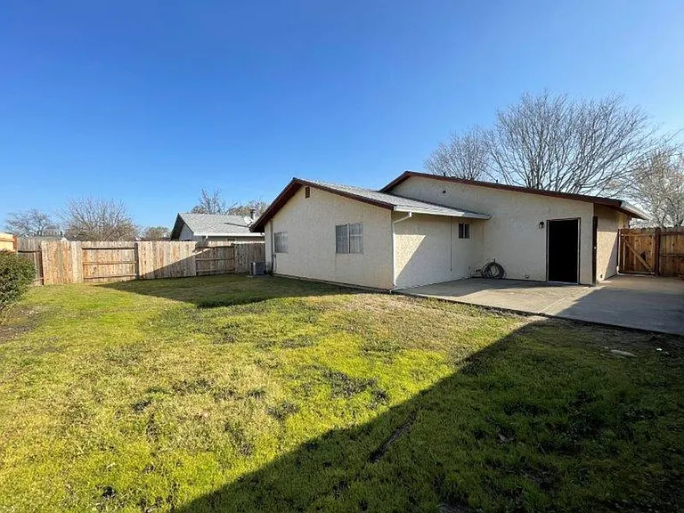 9262 Terra Linda Dr — Photo 4