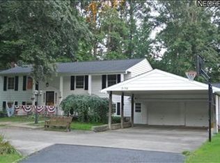 2136 Bryn Mawr Dr, Stow, OH 44224