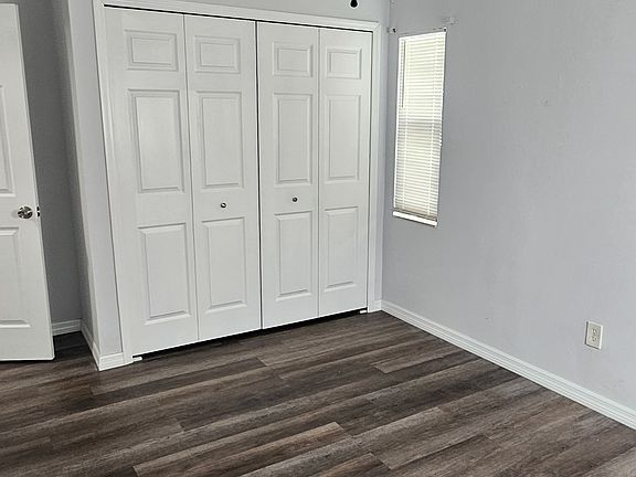 5th image of 5031 SW 16th Pl #101