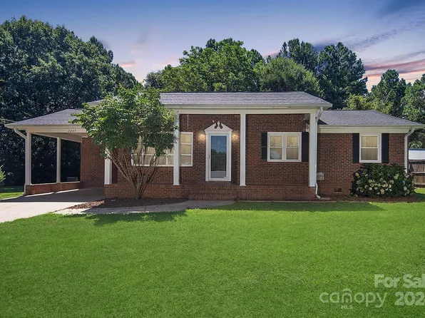 2207 Washburn Rd, Shelby, NC 28150