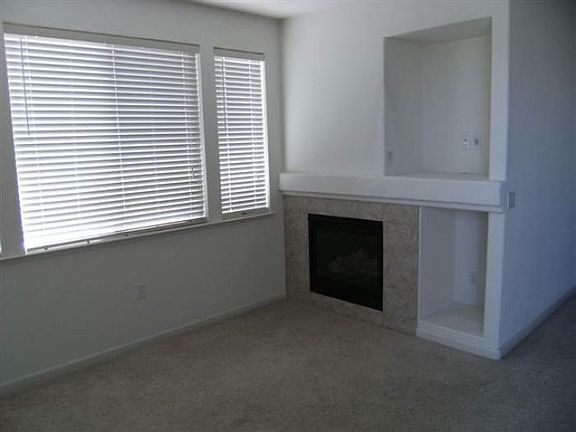 5th image of 6080 Ingleston Dr Unit 1026