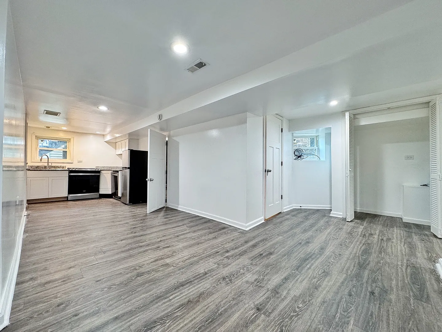 2 bed, 800 sqft, $1,800 — Photo 4