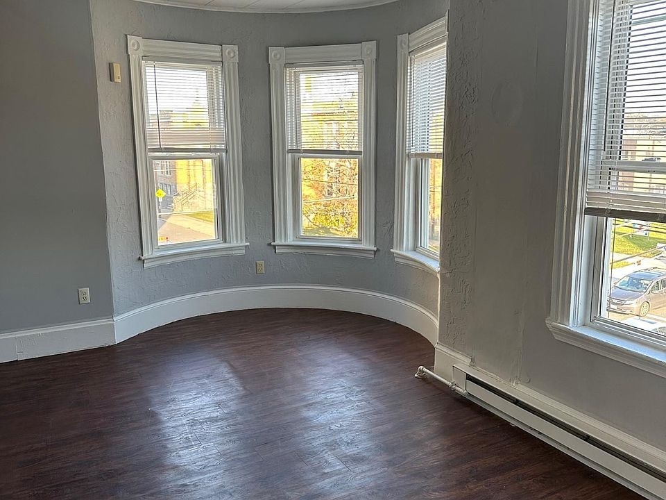 179 Mechanic St Leominster MA Zillow