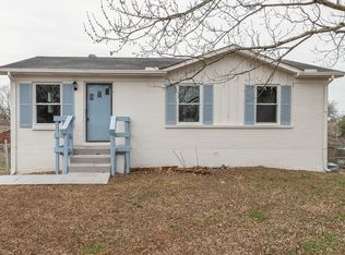 807 Goldcrest Dr, Springfield, TN 37172