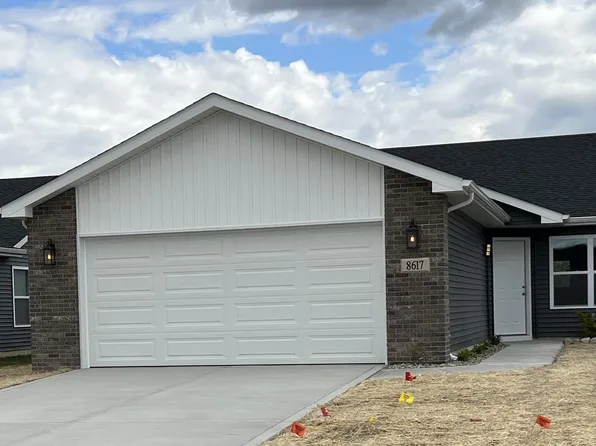 8620 Madison St, Merrillville, IN 46410