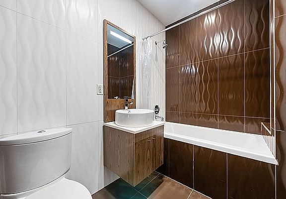 4th image of 90 N 5th St APT 2C