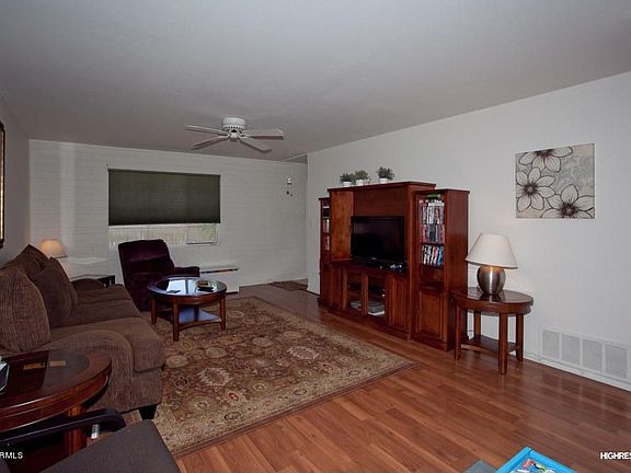 2nd image of 2534 N 69th Pl