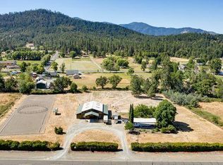 4473 Demaray Dr, Grants Pass, OR 97527