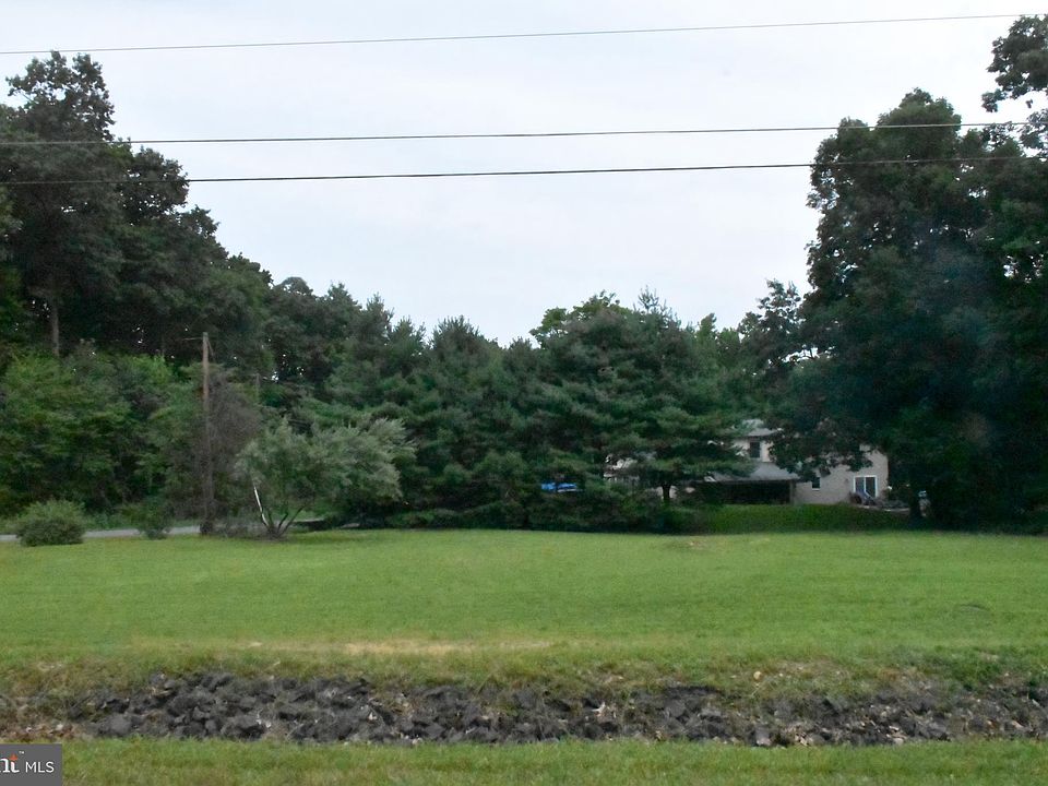 1st image of 318 Comanche Dr