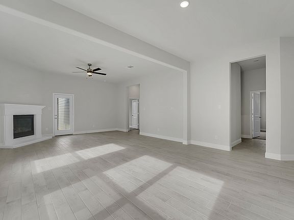 4th image of 2904 Cantoni Crk