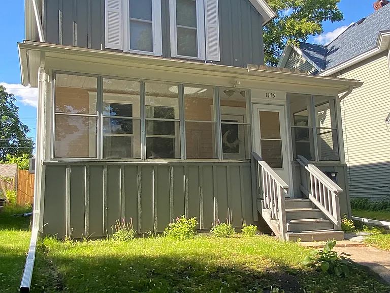 1179 Sherburne Ave — Photo 1