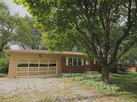 2nd image of 656 Russell Lake East Dr