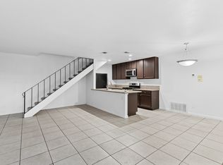 812 Carro Dr APT 3, Sacramento, CA 95825