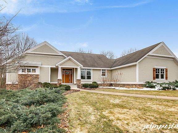 2nd image of 8169 Crancreek Dr NE