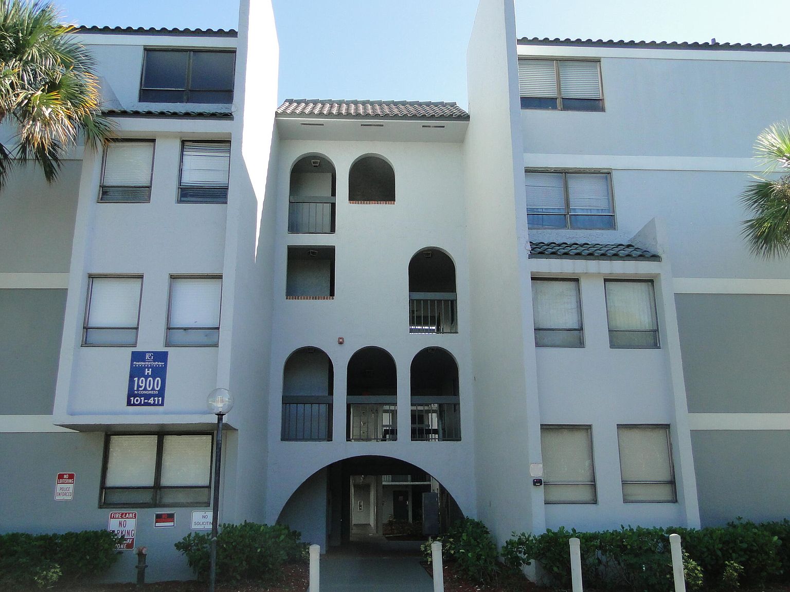 1900 N Congress Avenue #206