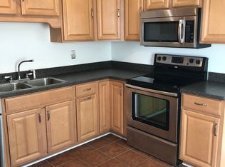 1924 Long Green Ln, Hampton, VA 23663