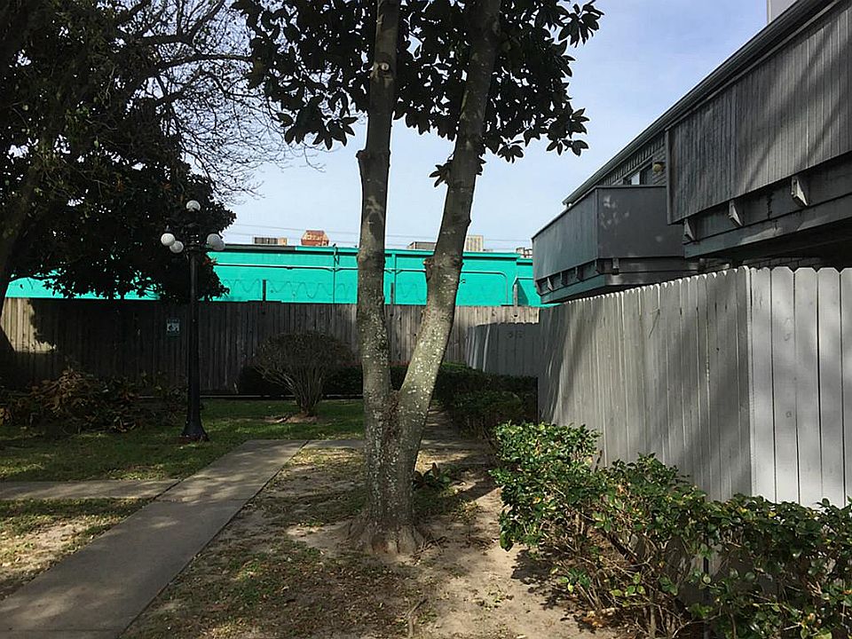 1st image of 9700 Leawood Blvd APT 515