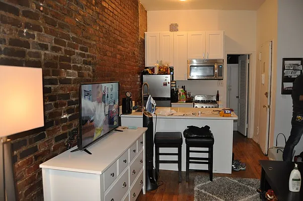 Rented by Sky Management | media 14