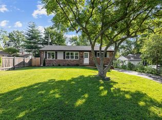 645 Lewiston Dr, Saint Louis, MO