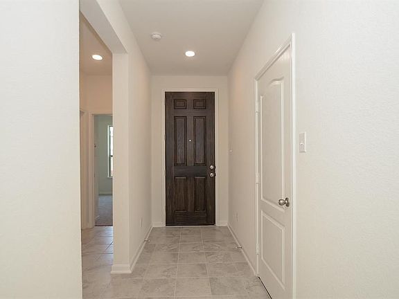 4th image of 28319 Little Hollow Ct