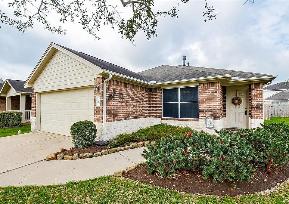 1st image of 927 Frontera Ct