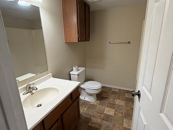 5th image of 1111 Vattier St APT 10
