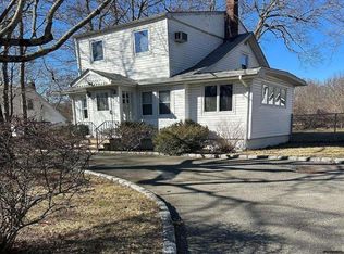 195 Mastic Blvd, Mastic, NY