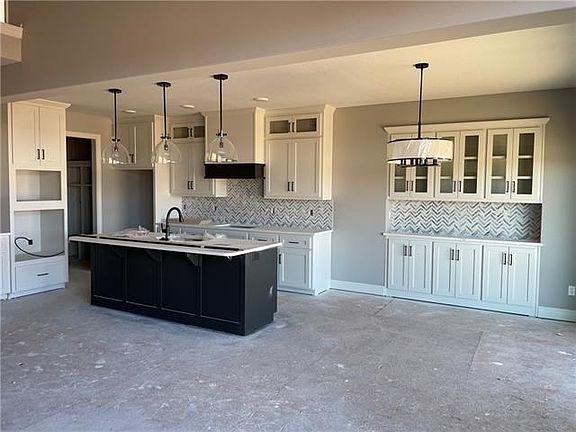 2nd image of 8804 N Lister Ct