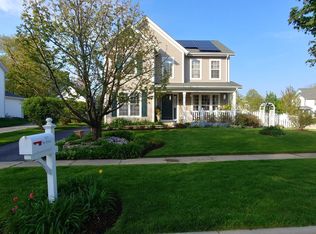 3203 Country Ln, Waukegan, IL 60087