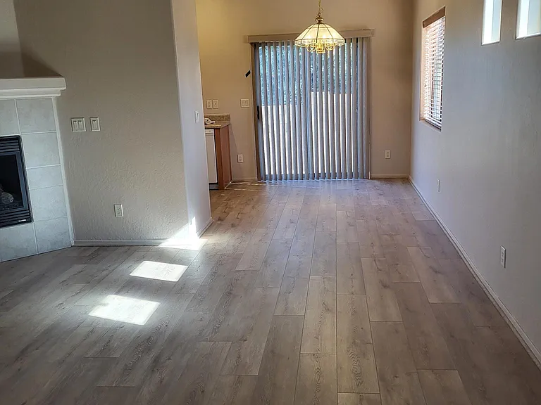 995 Piedmont Ct — Photo 16