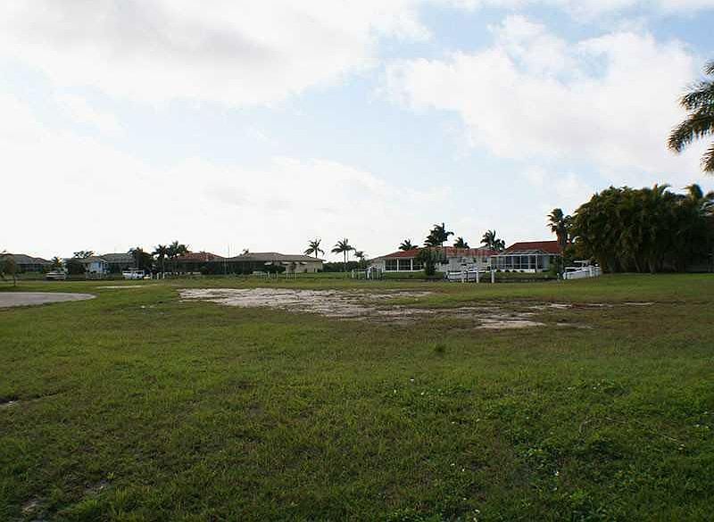 1st image of 4011 Castellanos Ct