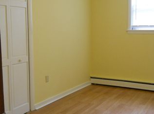 18 Middle St APT 3, Randolph, ME 04346