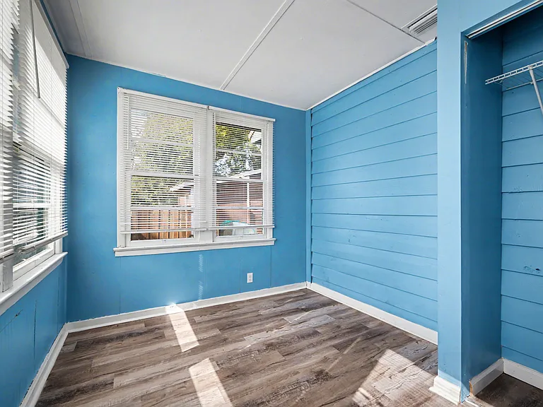 250 Vernis Ave — Photo 19