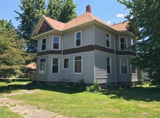 315 Maple St, Earlville, IL 60518