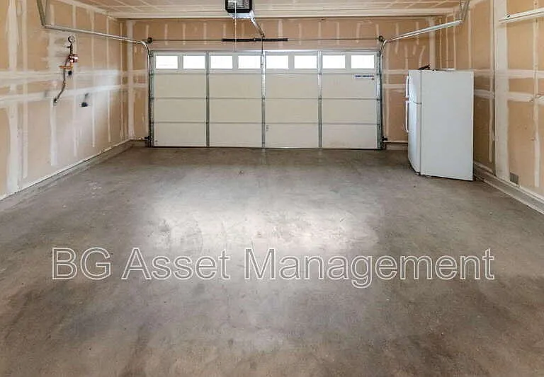 128 Kingfisher St — Photo 28
