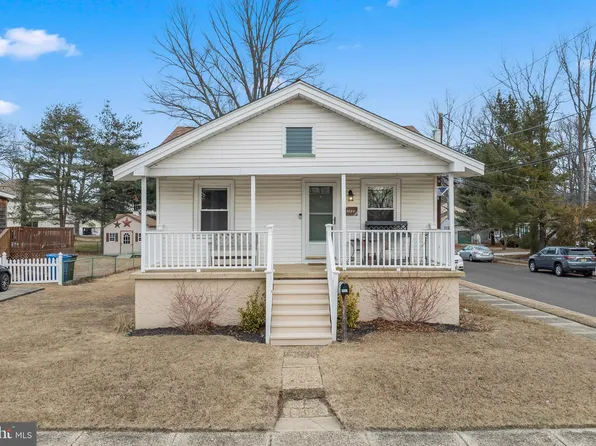 1439 Lafayette Ave, West Deptford, NJ 08096