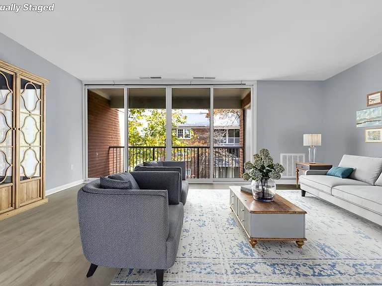 724 Quince Orchard Blvd #202 — Photo 4